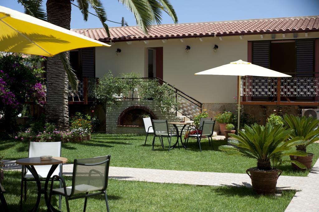 Nikolas Suites Kato Daratso Quarto foto